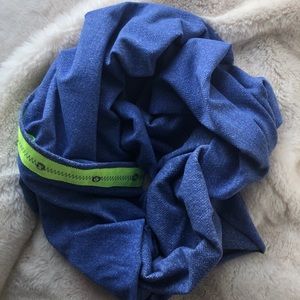 LULULEMON infinity scarf😍😍never worn!